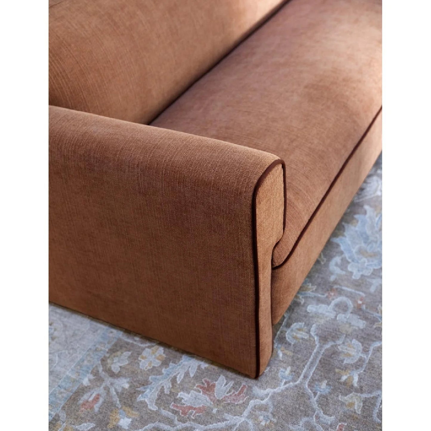 Luxury Rolled Arm Fabric Sofa Modern Italian Style for Villa
