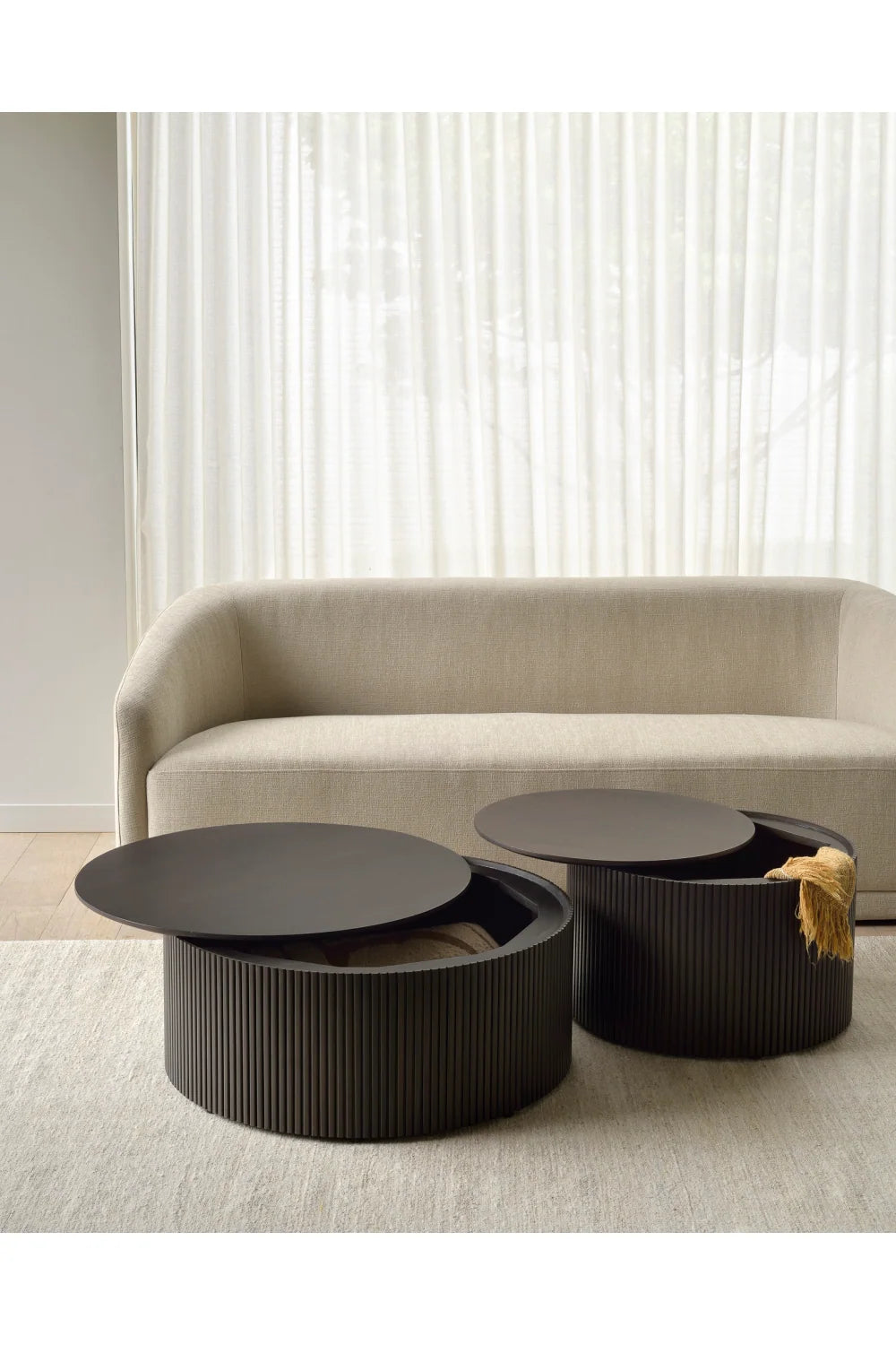 Luxury Roller Max Round Wood Storage Coffee Table Modern Italian Style for Villa