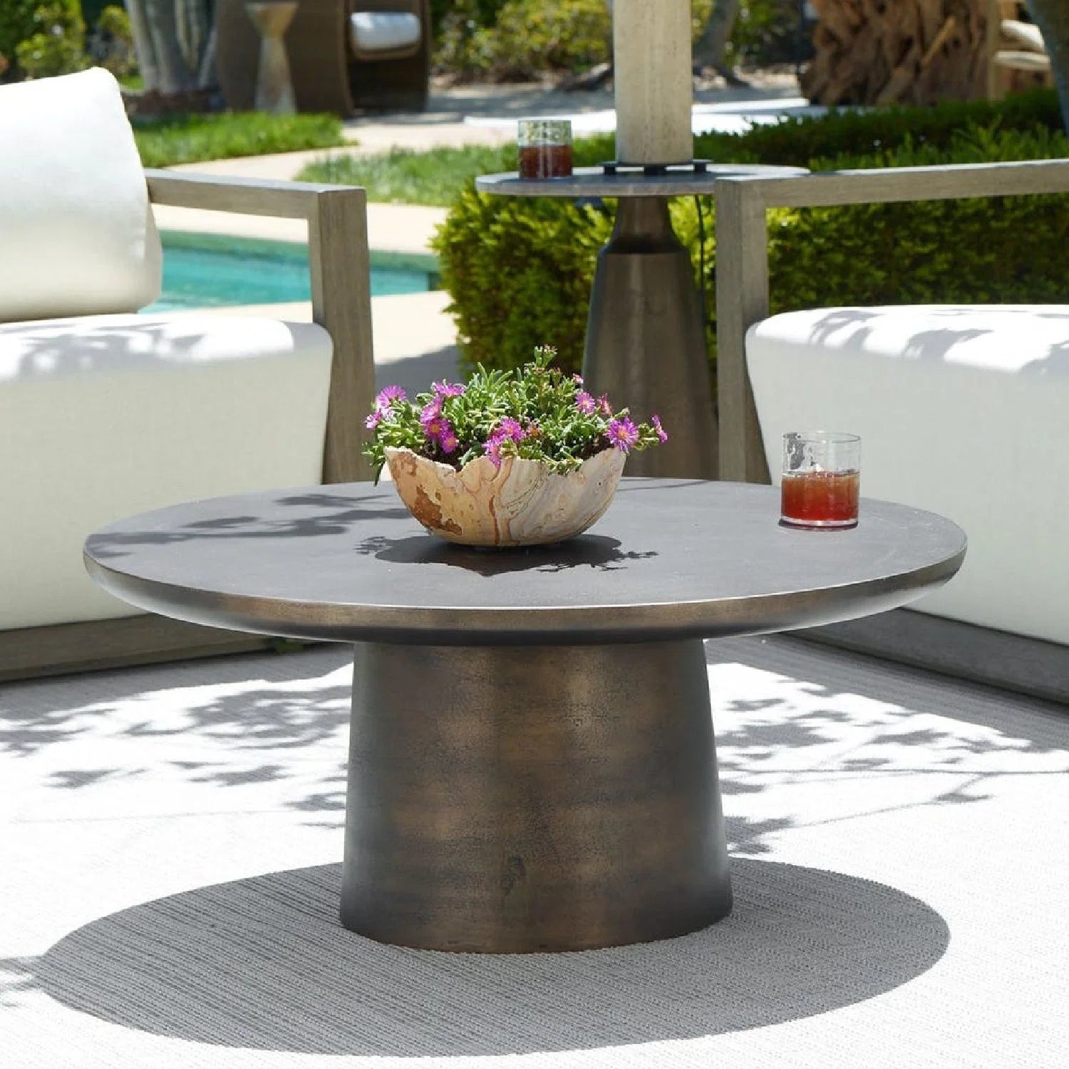 Luxury Round Bronze Cast Aluminium Coffee Table Modern Italian Style for Villa
