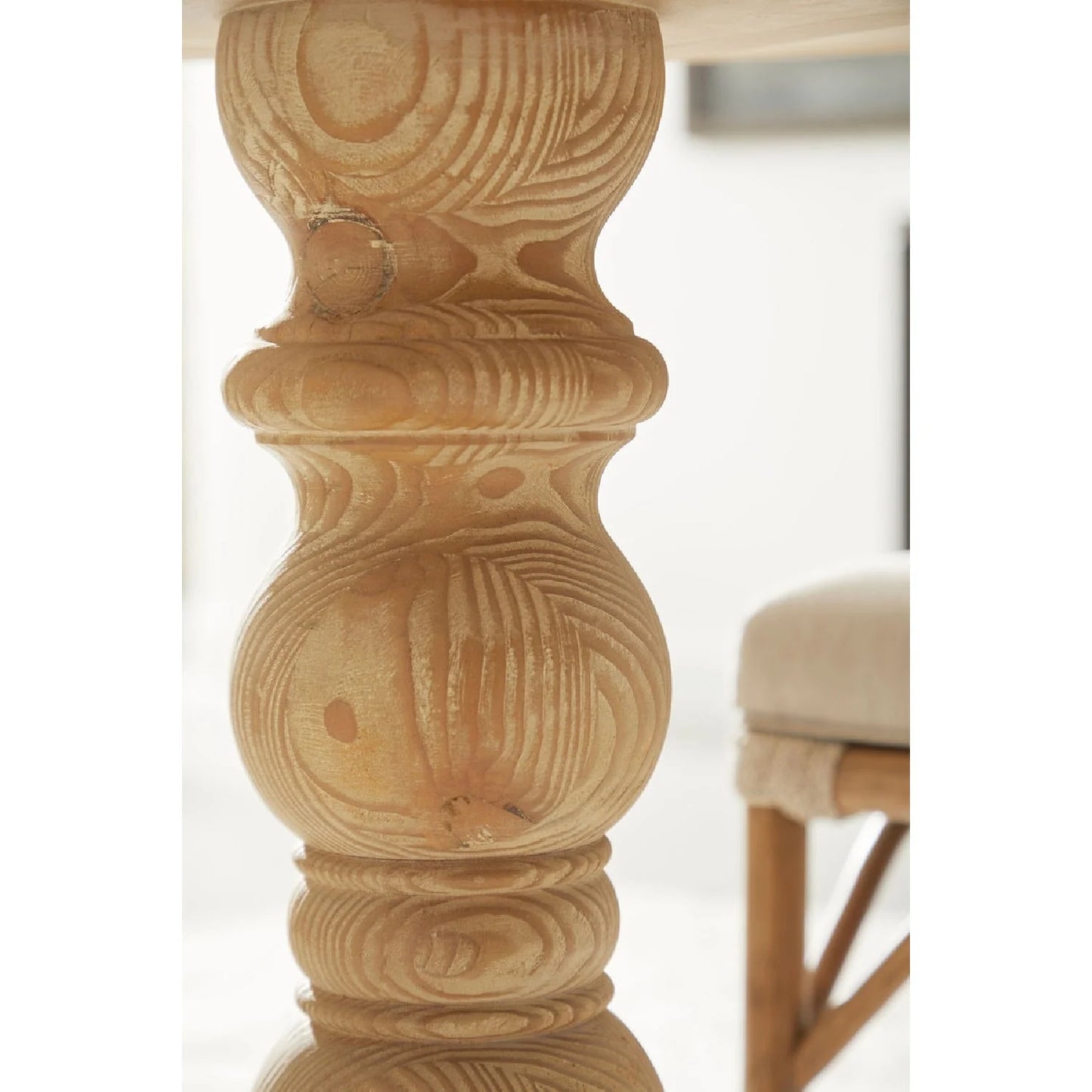 Luxury Round Gray Pine Dining Table Modern Italian Style for Villa