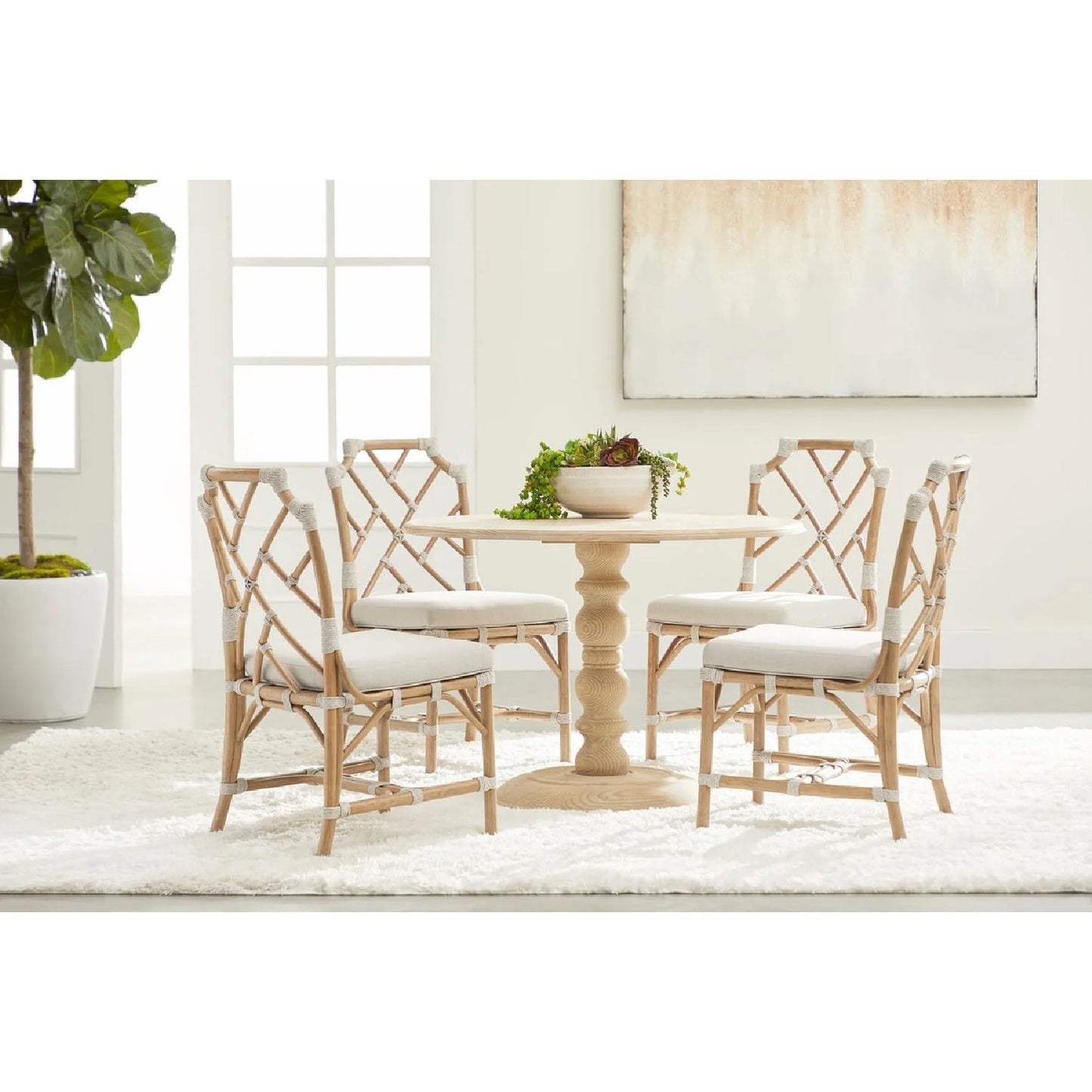 Luxury Round Gray Pine Dining Table Modern Italian Style for Villa