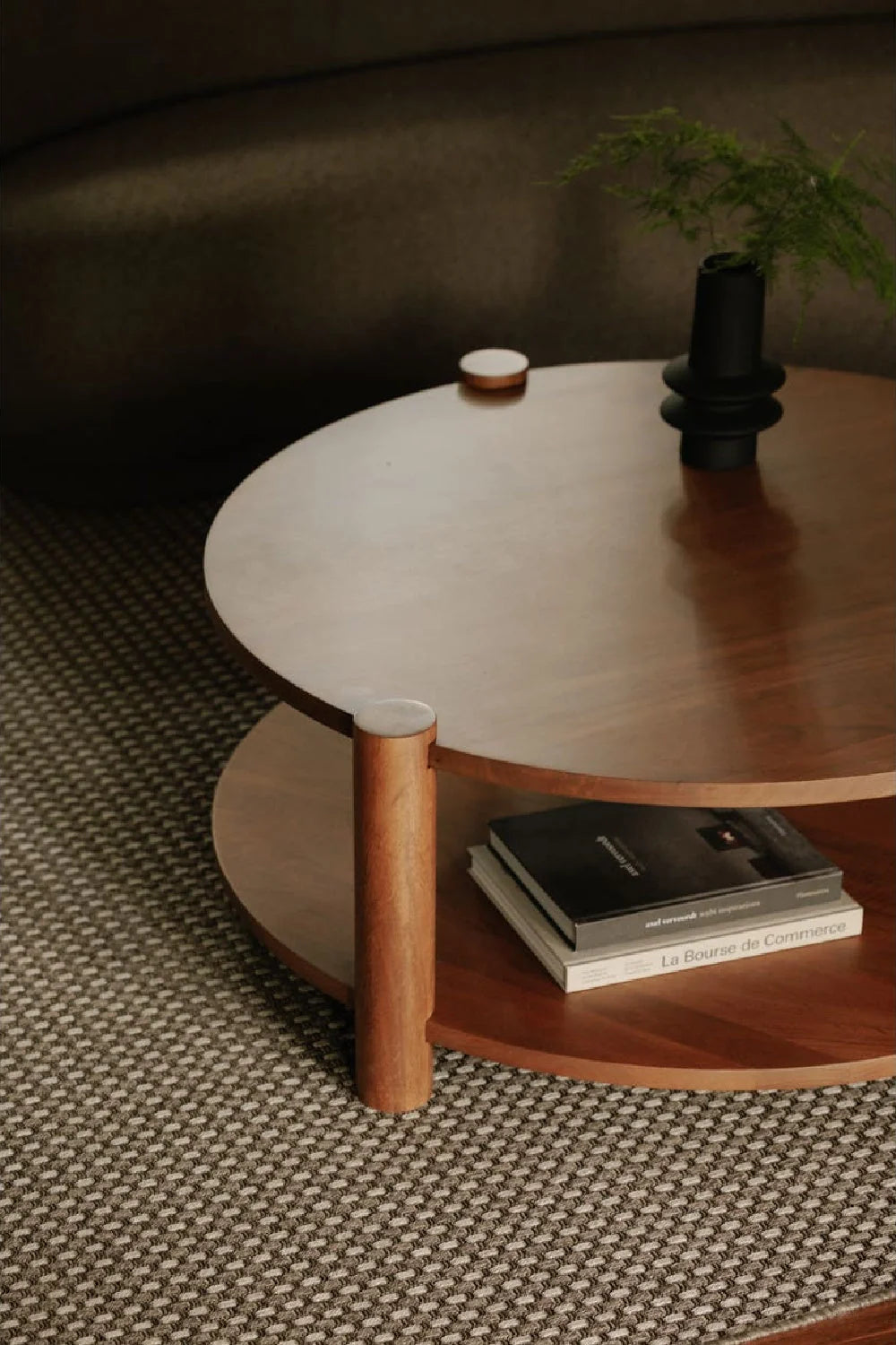 Luxury Round Mango Wood Coffee Table Modern Italian Style for Villa