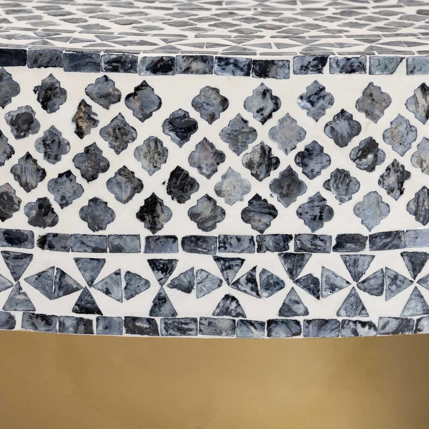Luxury Round Mosaic Capiz Shell Coffee Table Modern Italian Style for Villa
