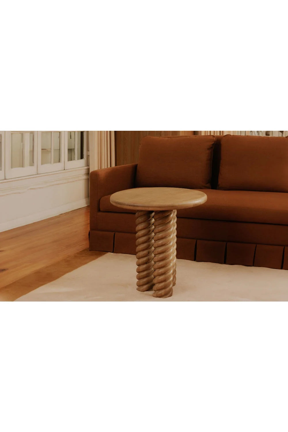Luxury Round Oak Turned Leg Coffee Table Modern Italian Style for Villa