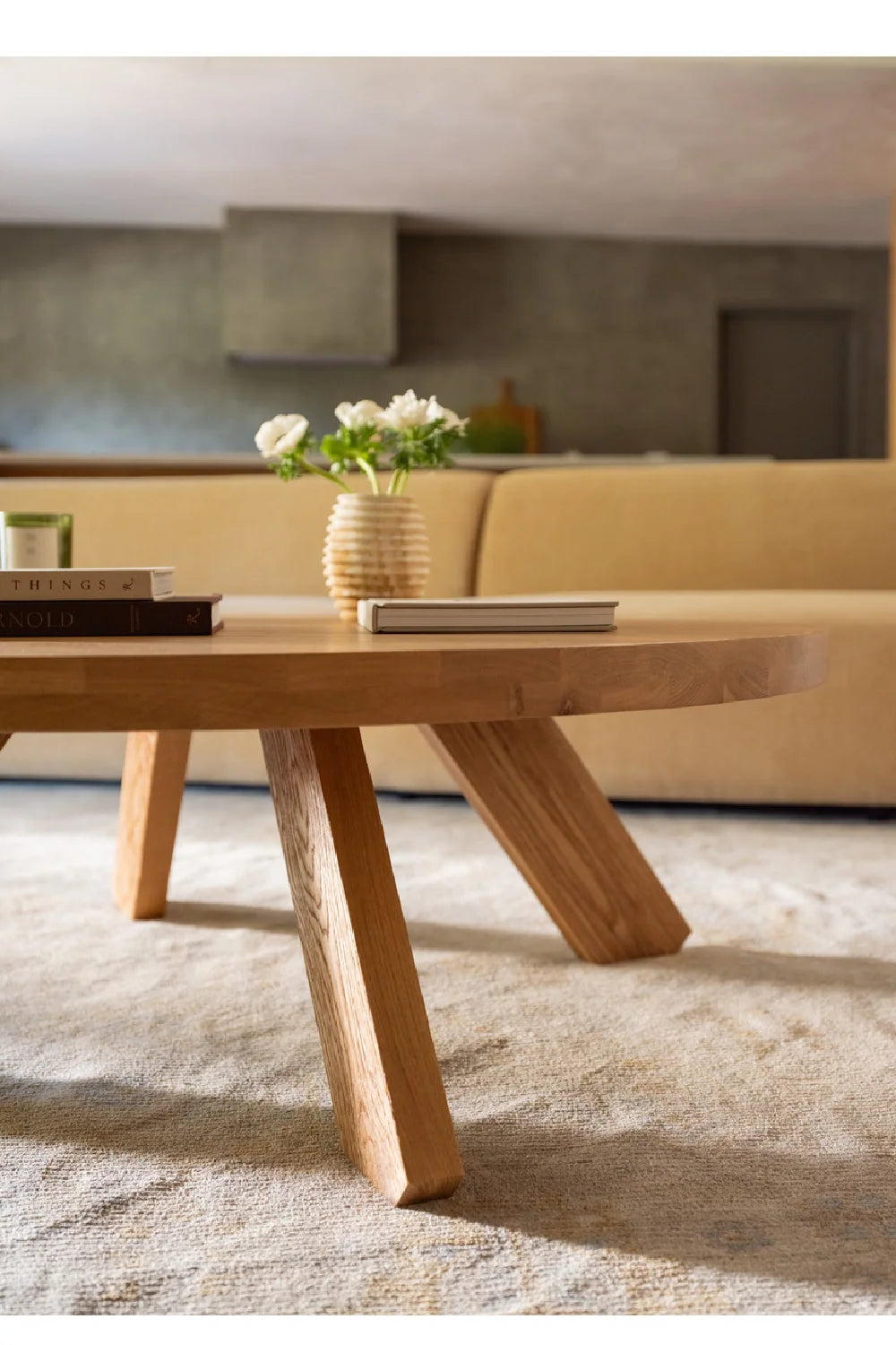 Luxury Round Solid Oak Coffee Table Modern Italian Style for Villa