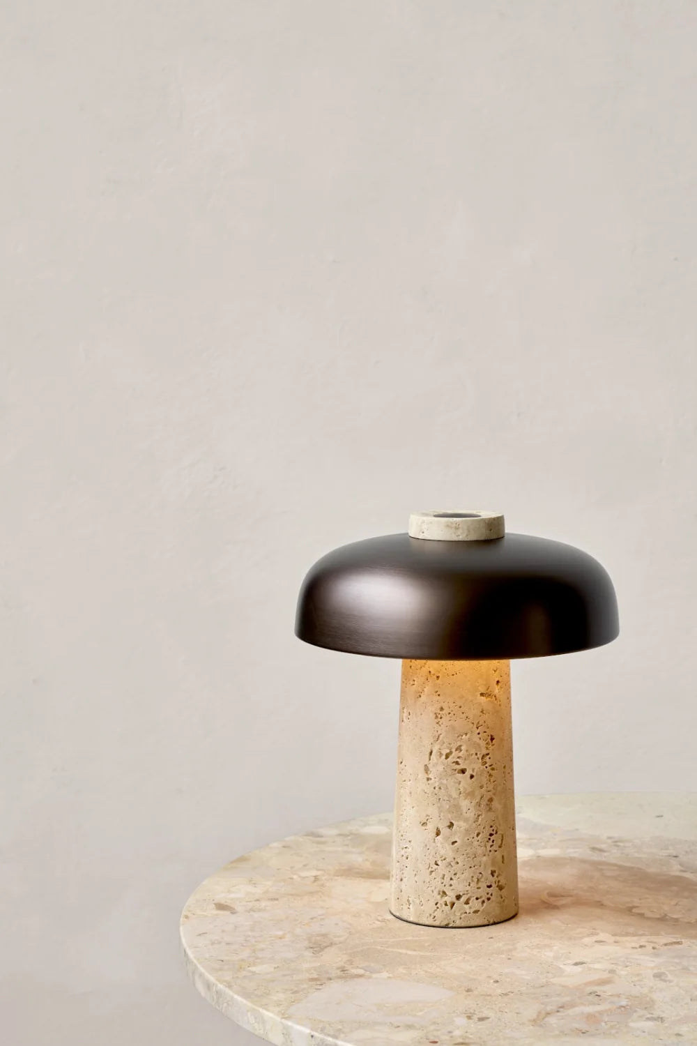 Luxury Round Top Column Counter Table Modern Italian Style for Villa