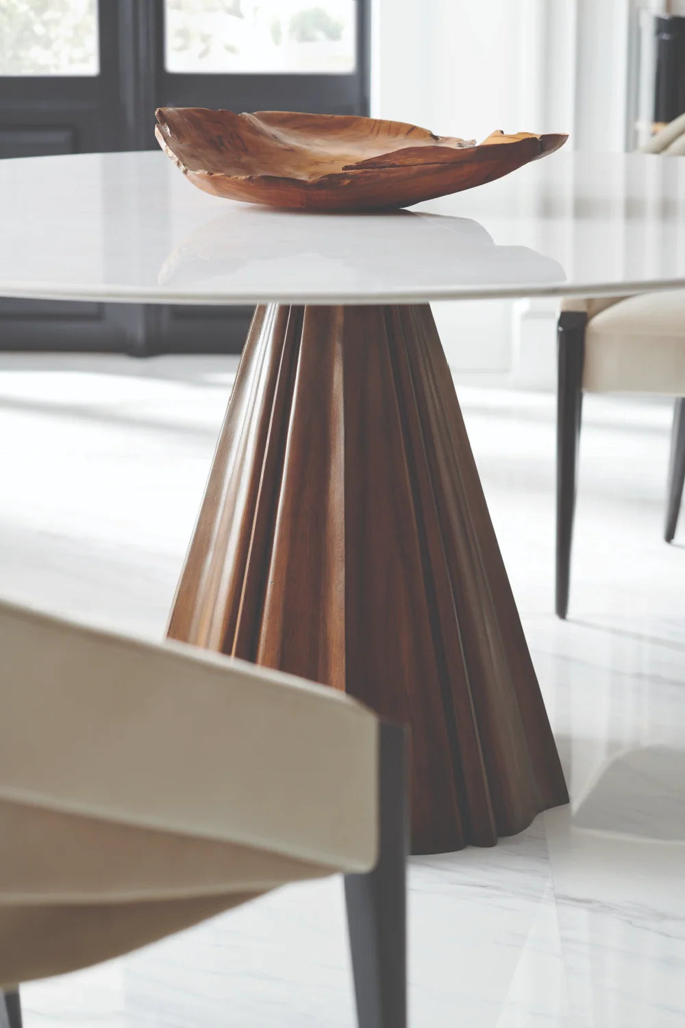 Luxury Round White Marble Dining Table Modern Italian Style for Villa