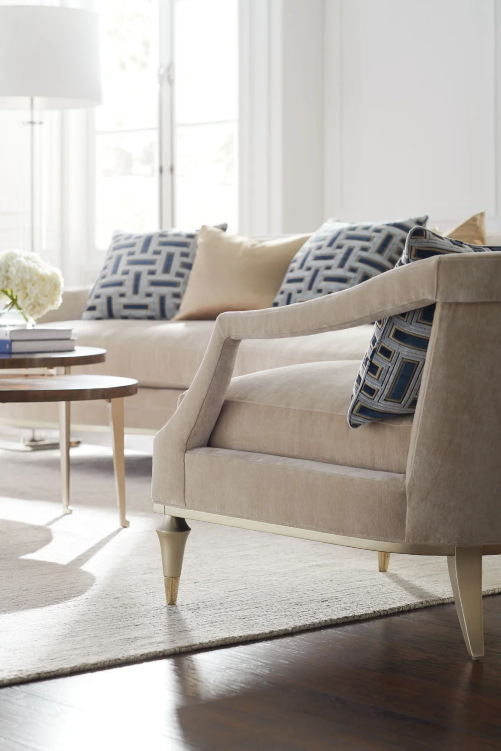 Luxury Round Wooden Coffee Table Modern Italian Style for Villa
