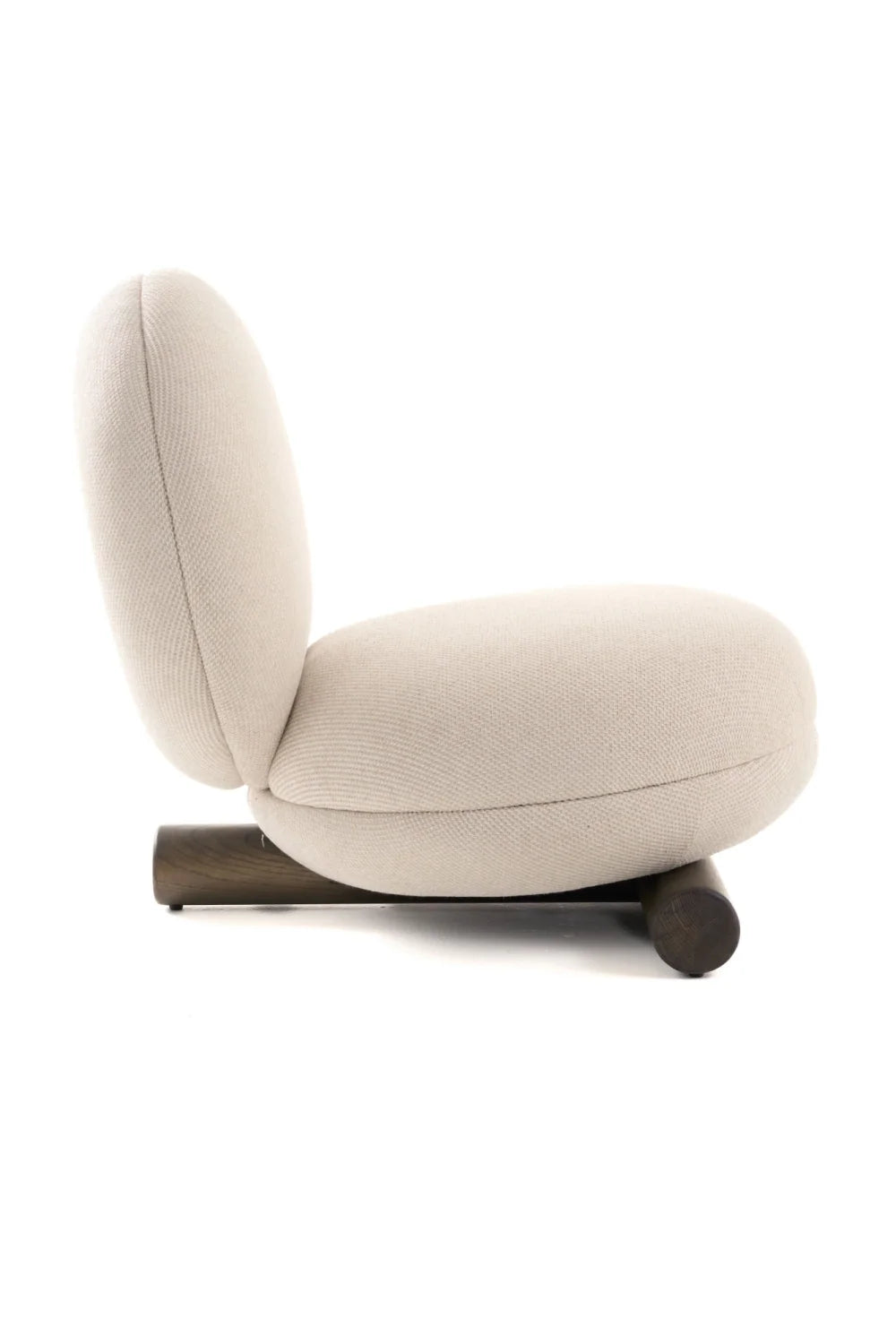 Luxury Rounded Off-White Fabric Lounge Chair Modern Italian Style for Villa