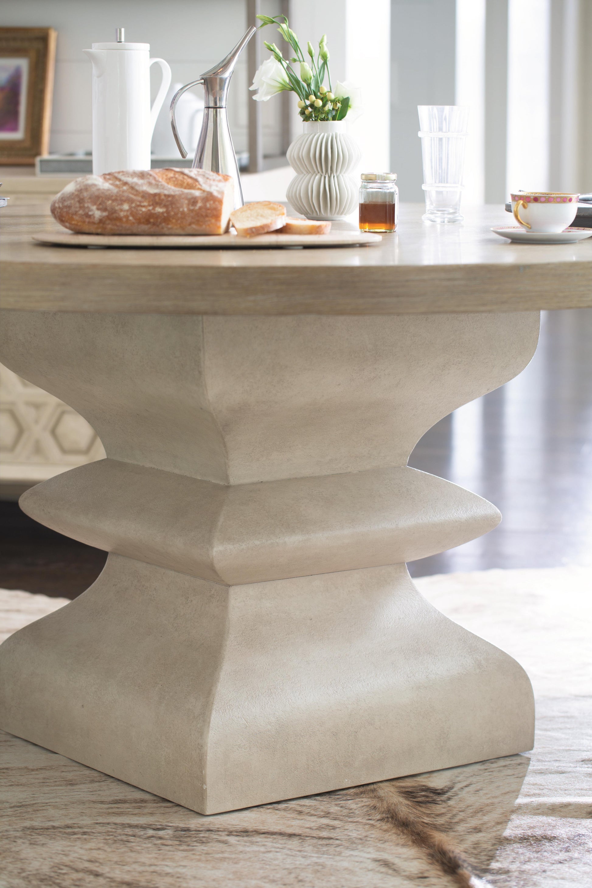 Luxury Santa Barbara Dining Table Modern Italian Style for Villa