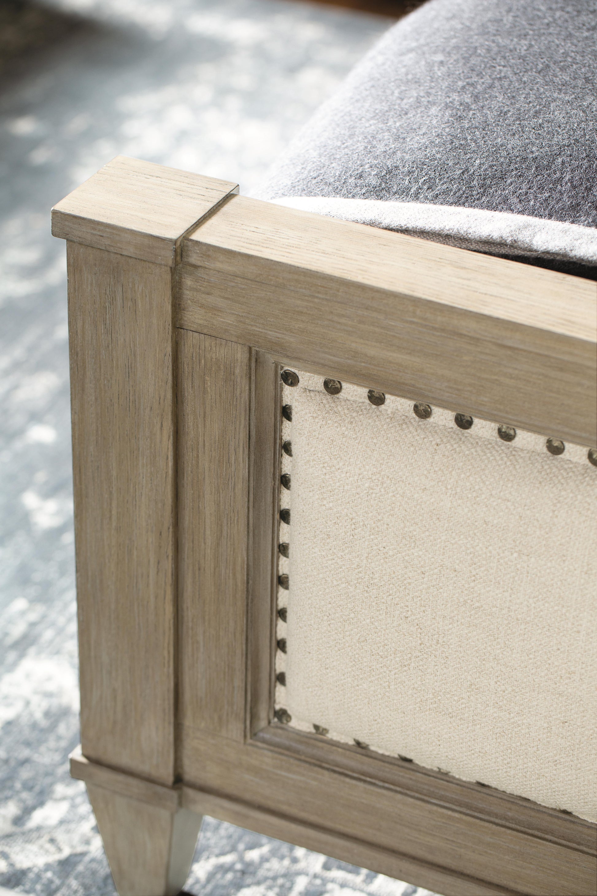 Luxury Santa Barbara Fabric Panel Bed Modern Italian Style for Villa