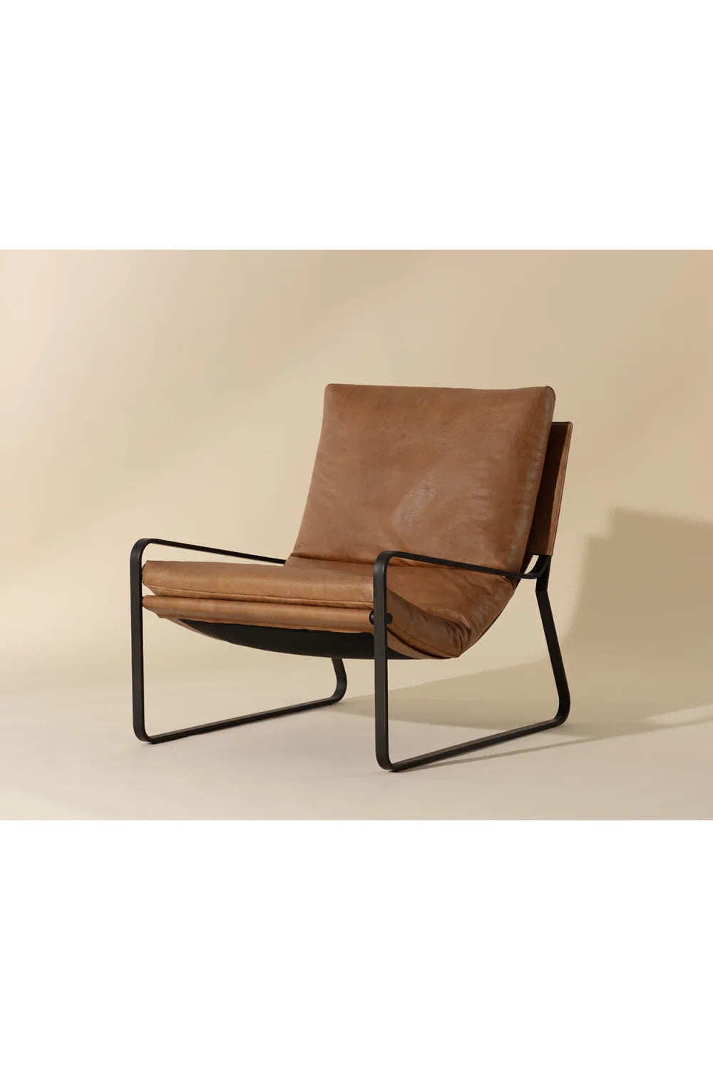 Luxury Scooped Leather Accent Chair European Style for Villa