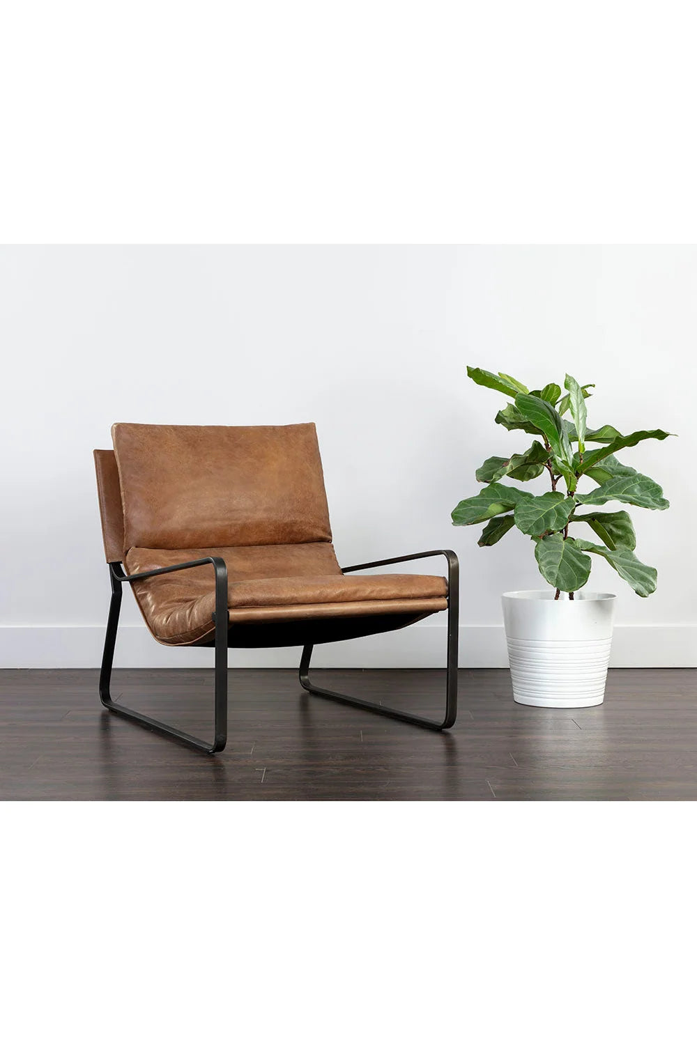 Luxury Scooped Leather Accent Chair European Style for Villa