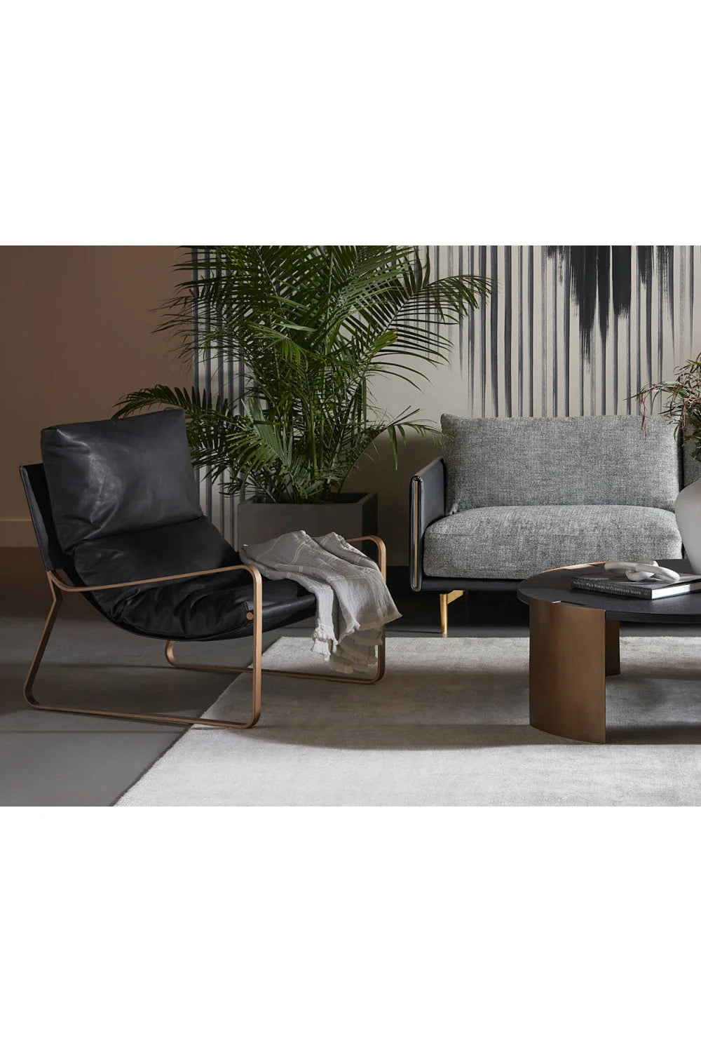 Luxury Scooped Leather Accent Chair European Style for Villa