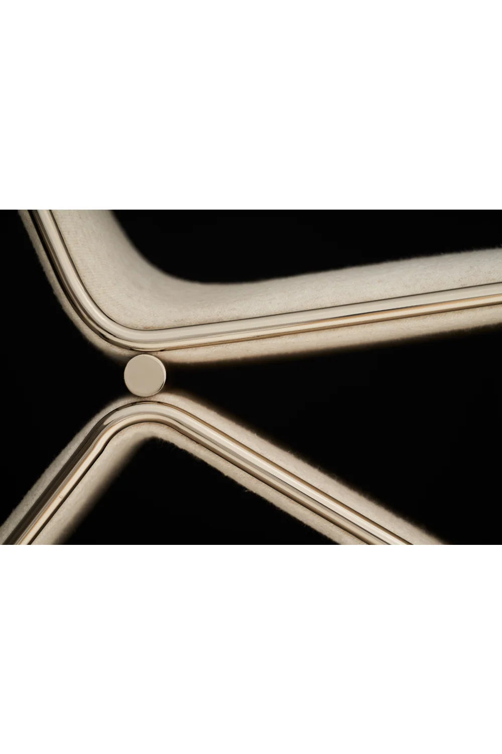 Luxury Sculptural Lounge Chair Modern Italian Style for Villa