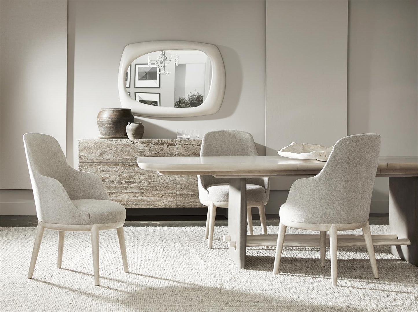Luxury Sereno Dining Table Modern Italian Style for Villa