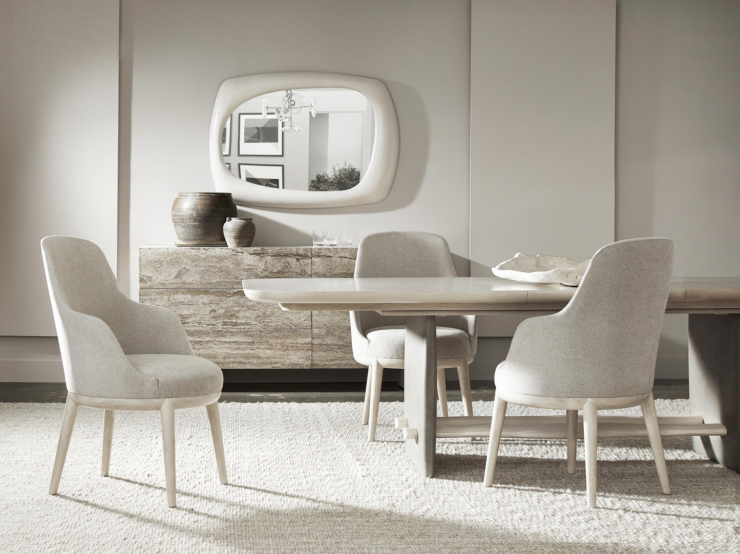 Luxury Sereno Fabric Armchair Modern Italian Style for Villa