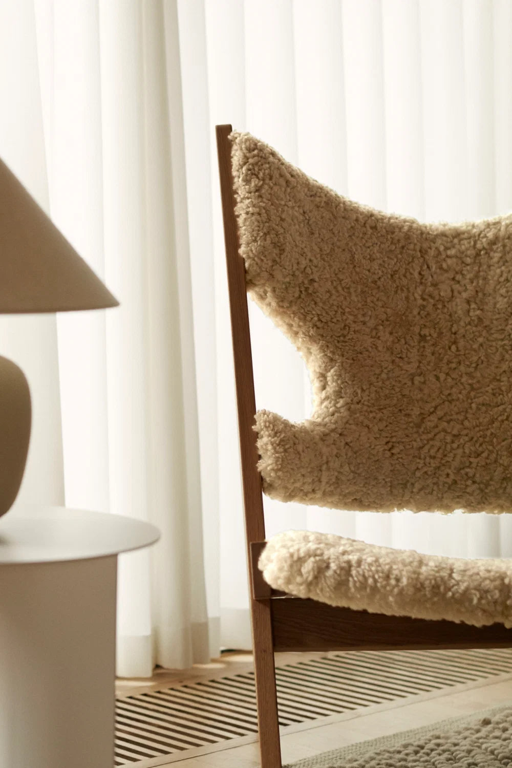Luxury Sheepskin Knitting Lounge Chair Modern Italian Style for Villa