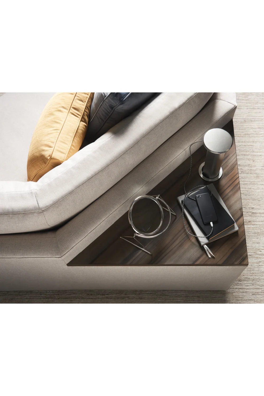 Luxury Shelf-Ish Fabric Sectional Sofa Modern Italian Style for Villa
