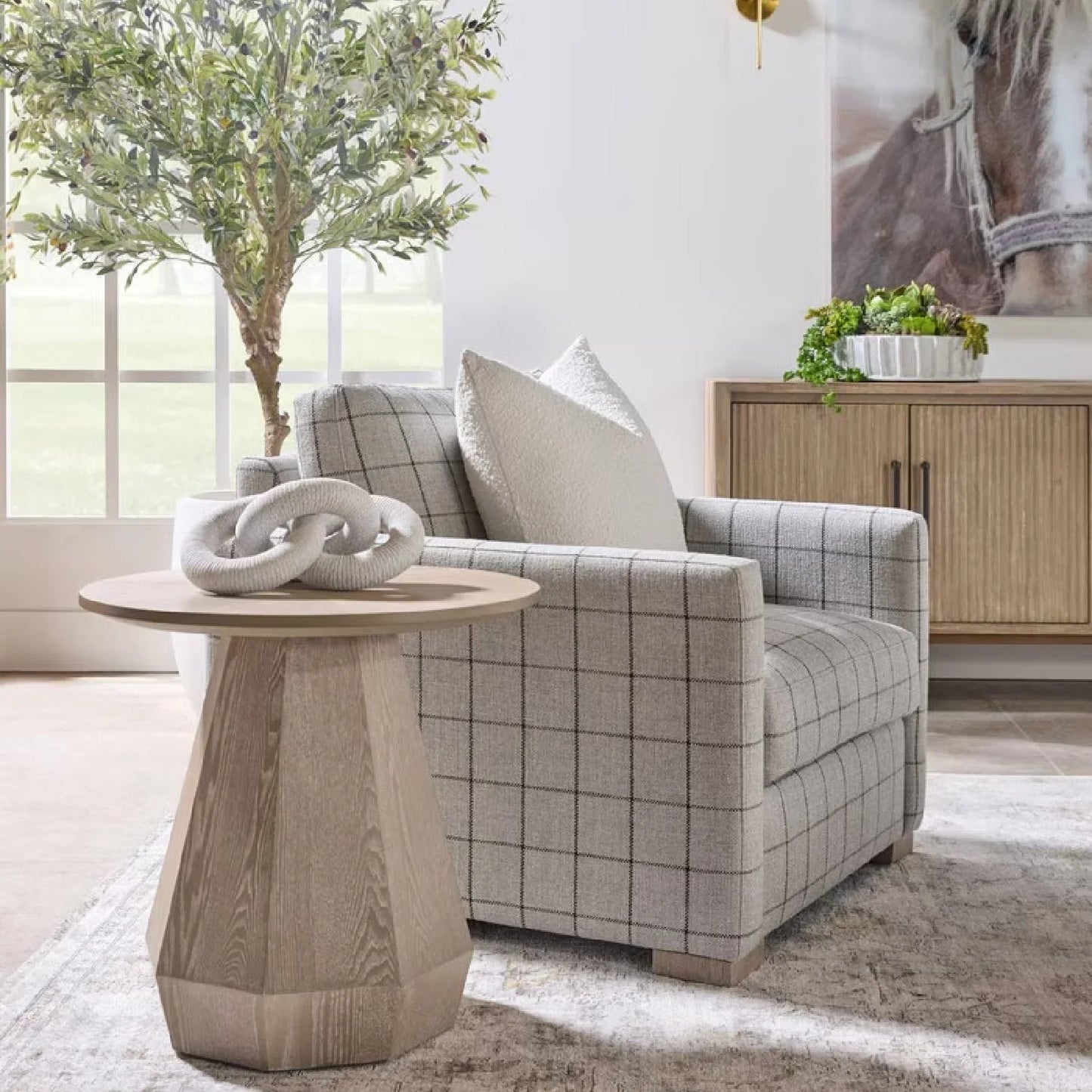 Luxury Slim Arm Fabric Lounge Chair Modern Italian Style for Villa