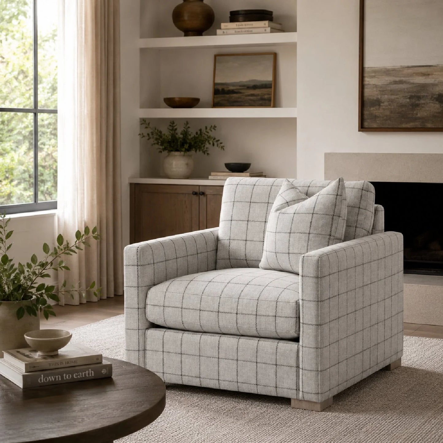 Luxury Slim Arm Fabric Lounge Chair Modern Italian Style for Villa