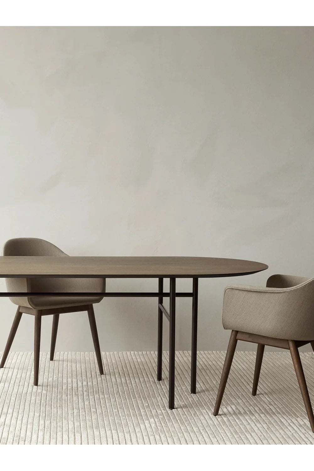 Luxury Snaregade Oval Dining Table Modern Italian Style for Villa