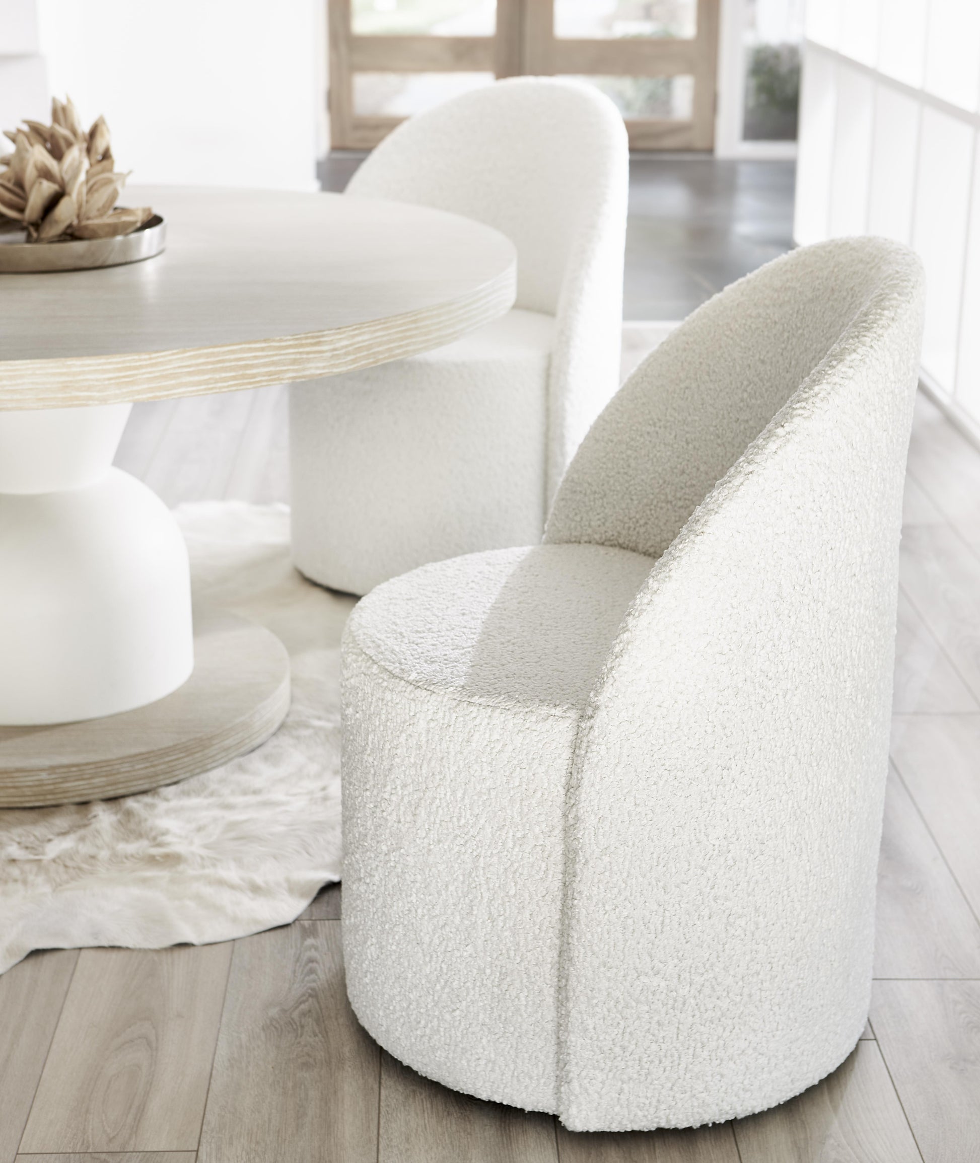 Luxury Solaria Dining Table Modern Italian Style for Villa