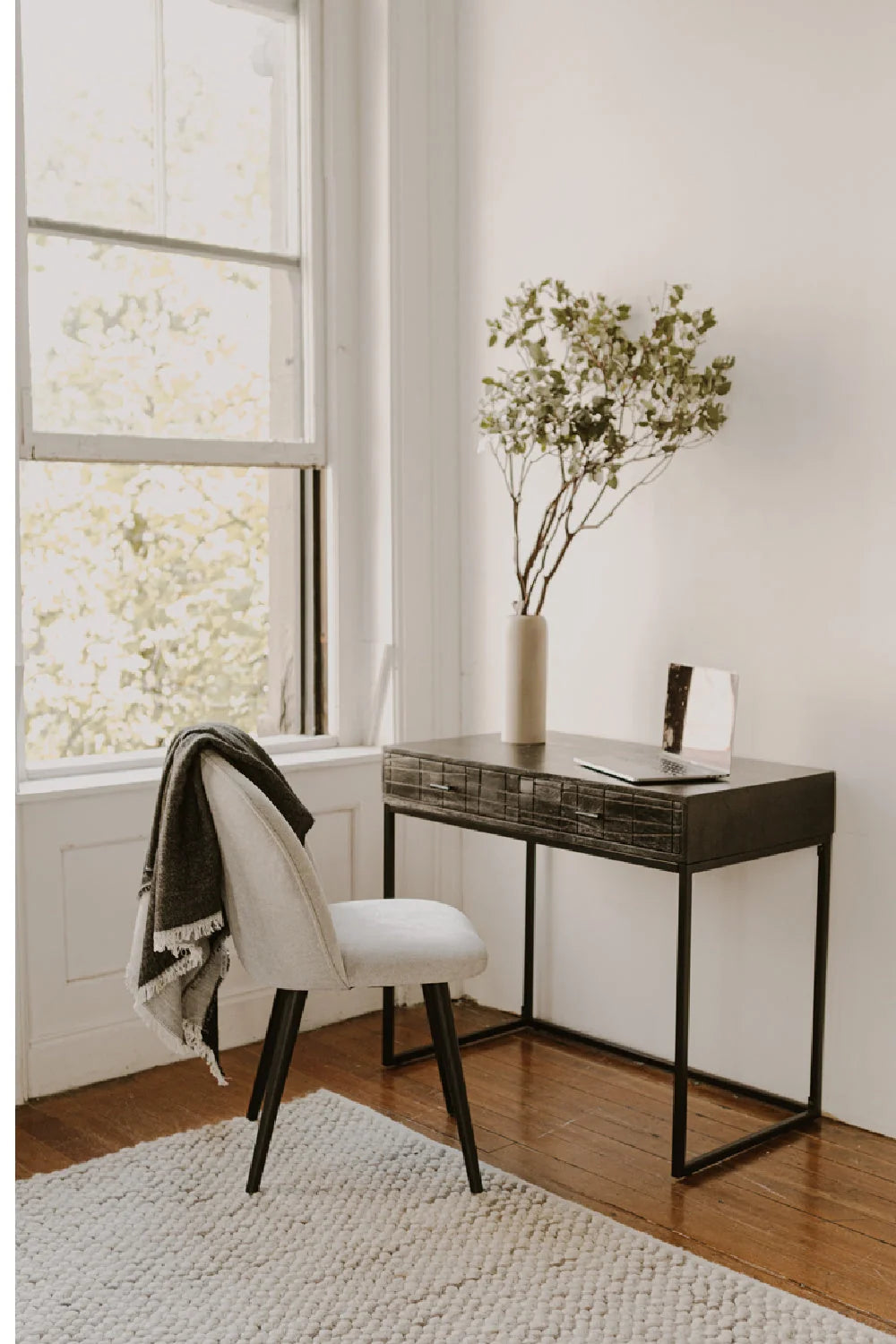 Luxury Solid Acacia 2-Drawer Modern Writing Desk European Style for Villa