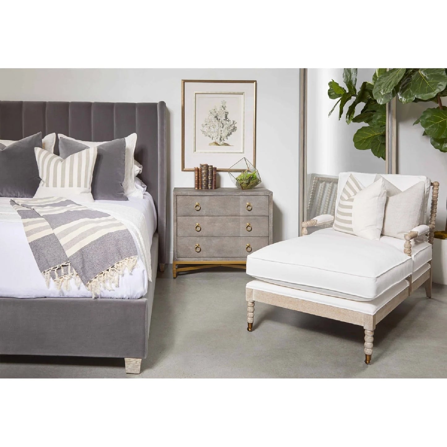 Luxury Solid Oak Chaise Lounge Modern Italian Style for Villa