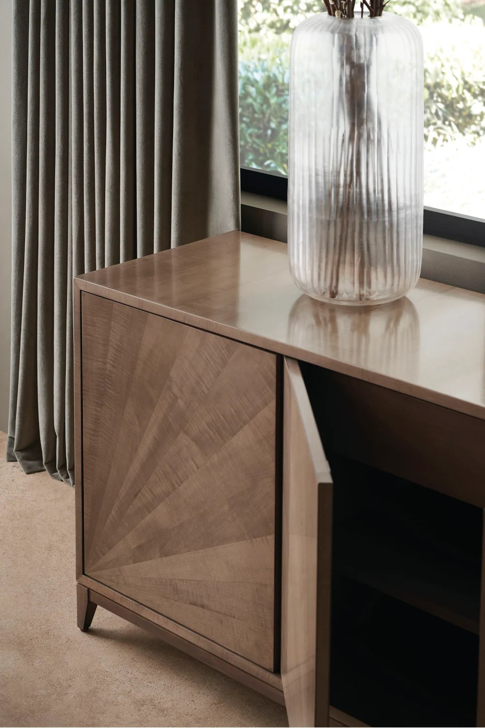 Luxury Starburst Wooden Sideboard European Style for Villa