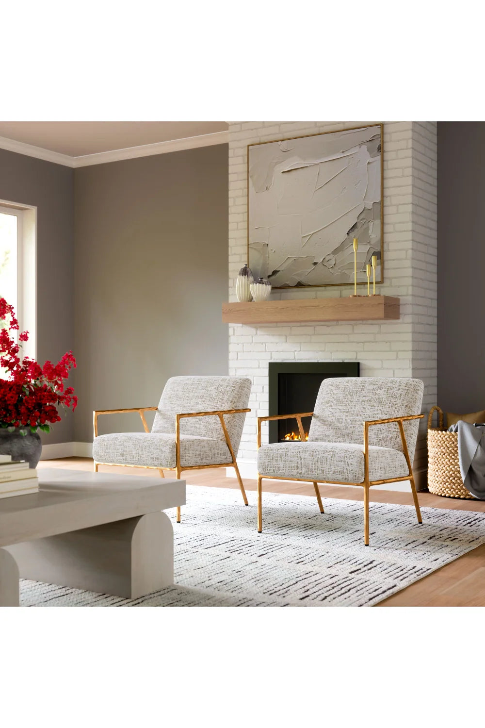 Luxury Steel Framed Beige Lounge Chair Modern Italian Style for Villa