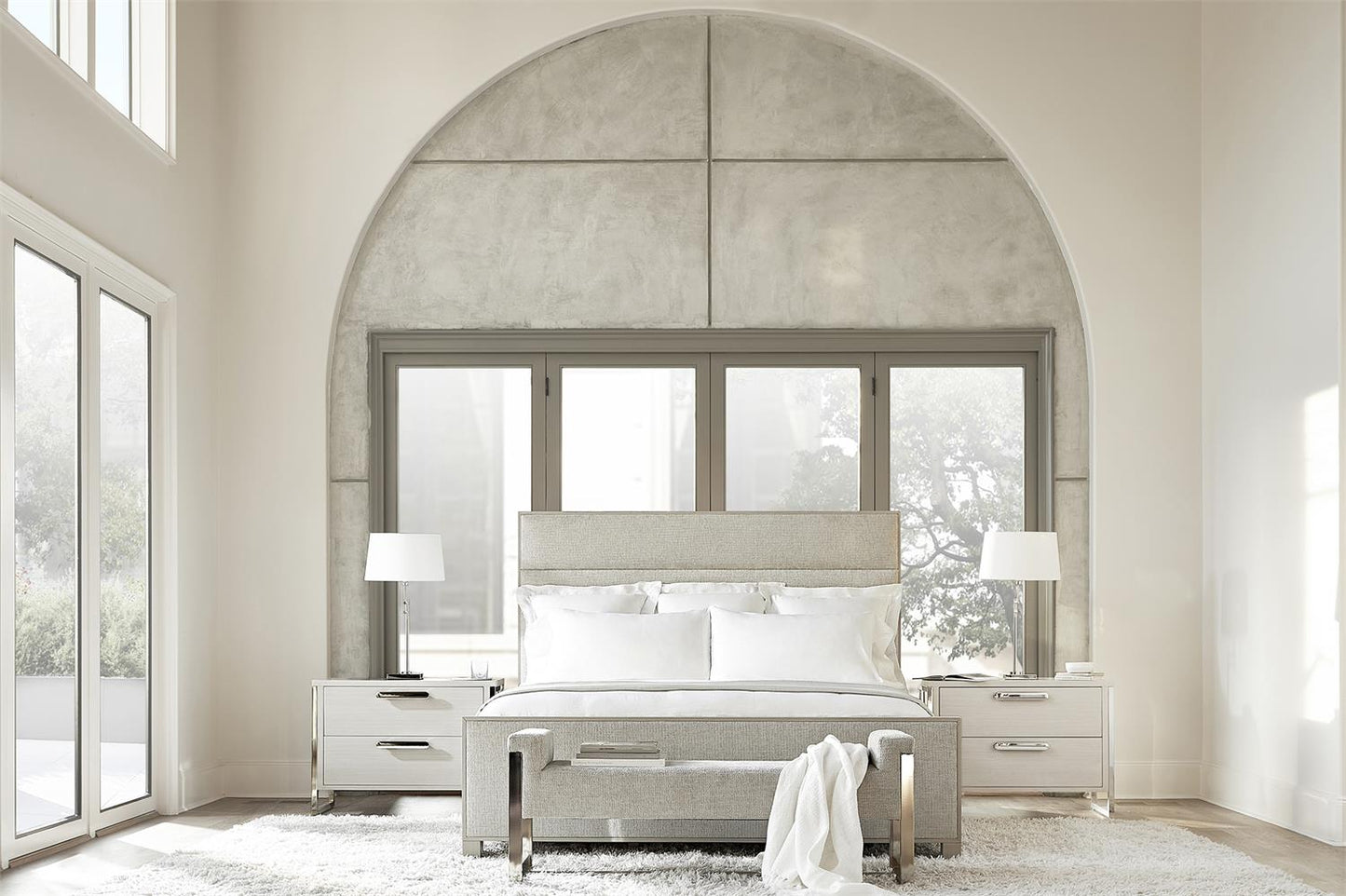 Luxury Stratum Fabric Panel Bed Modern Italian Style for Villa