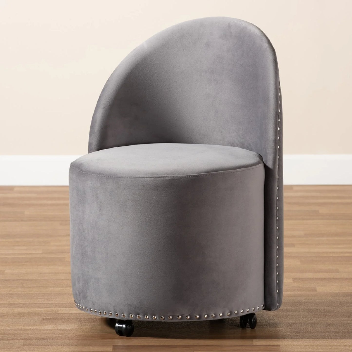 Luxury Studded Velvet Rolling Accent Chair European Style for Villa