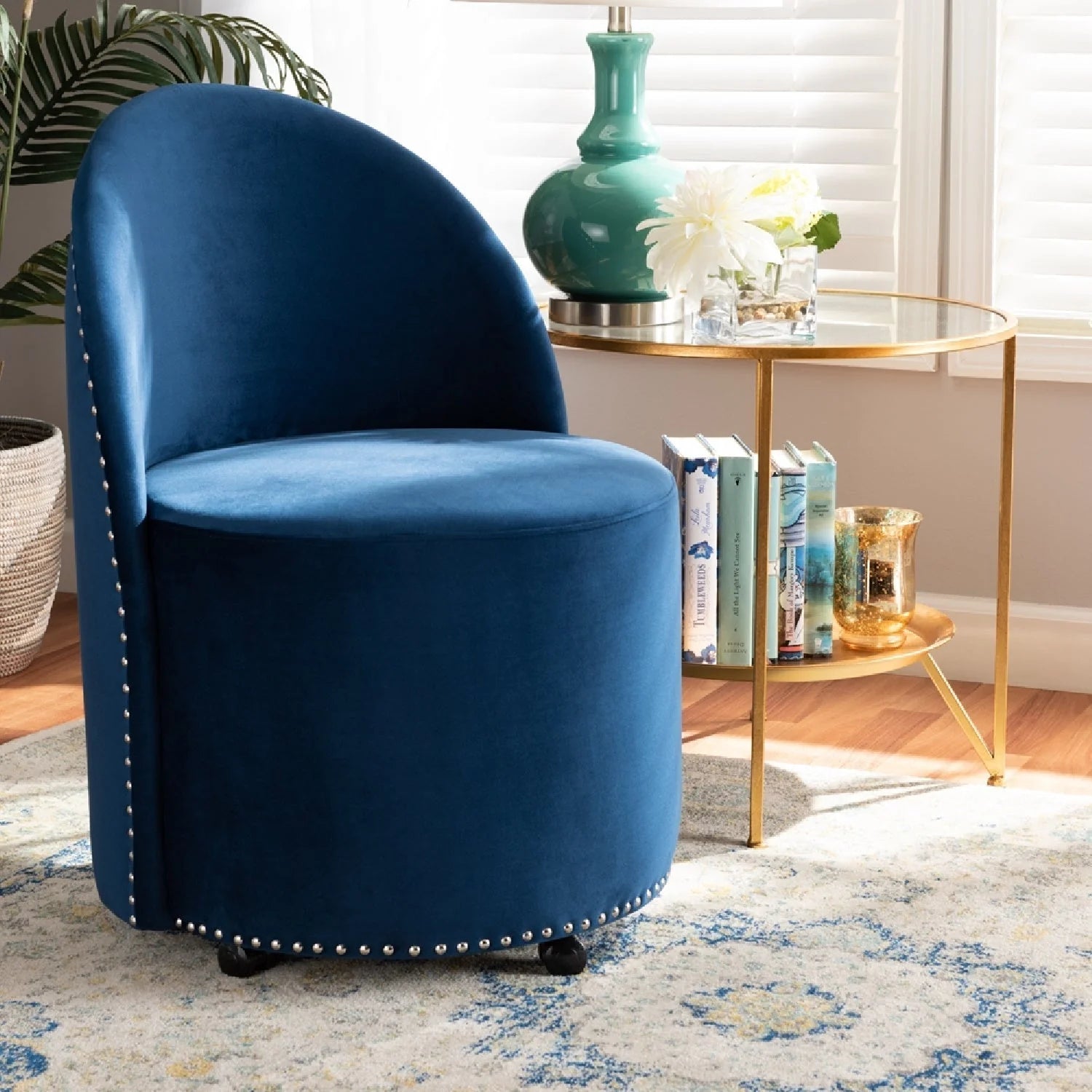 Luxury Studded Velvet Rolling Accent Chair European Style for Villa