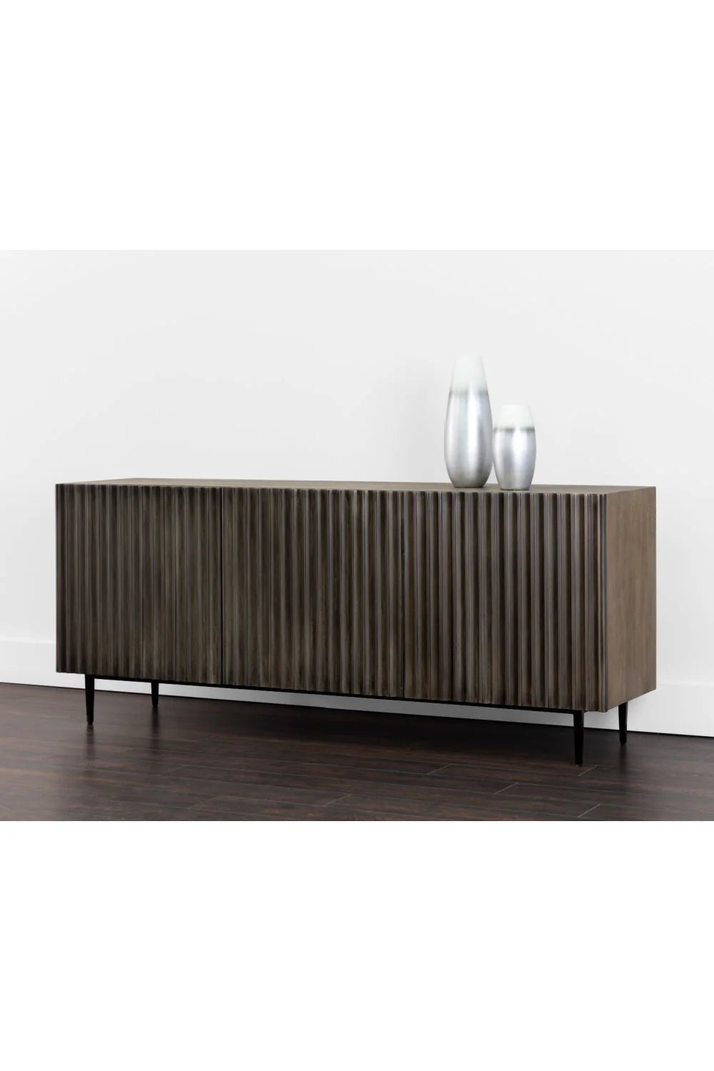 Luxury Taupe Fluted Mango Wood 2-Door Sideboard European Style for Villa