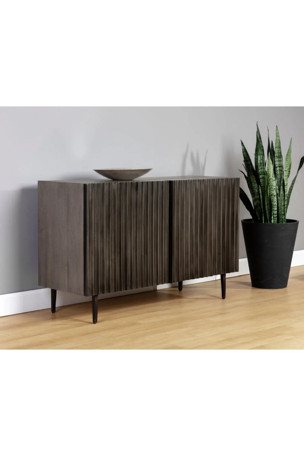 Luxury Taupe Fluted Mango Wood 2-Door Sideboard European Style for Villa