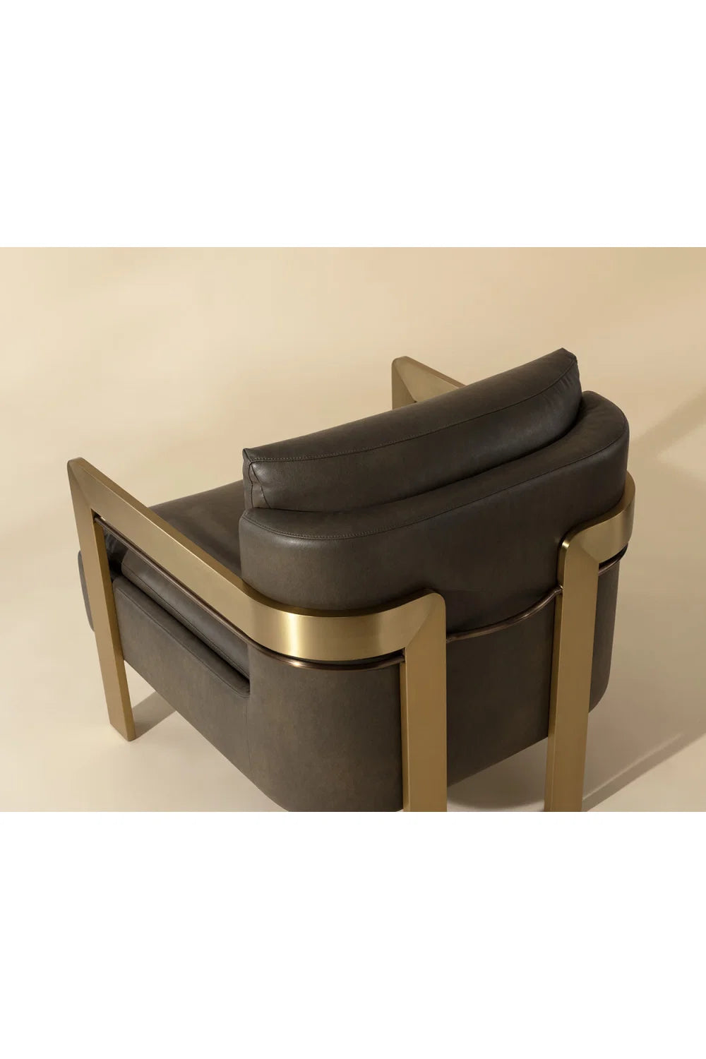 Luxury Taupe Leather Lounge Chair Modern Italian Style for Villa