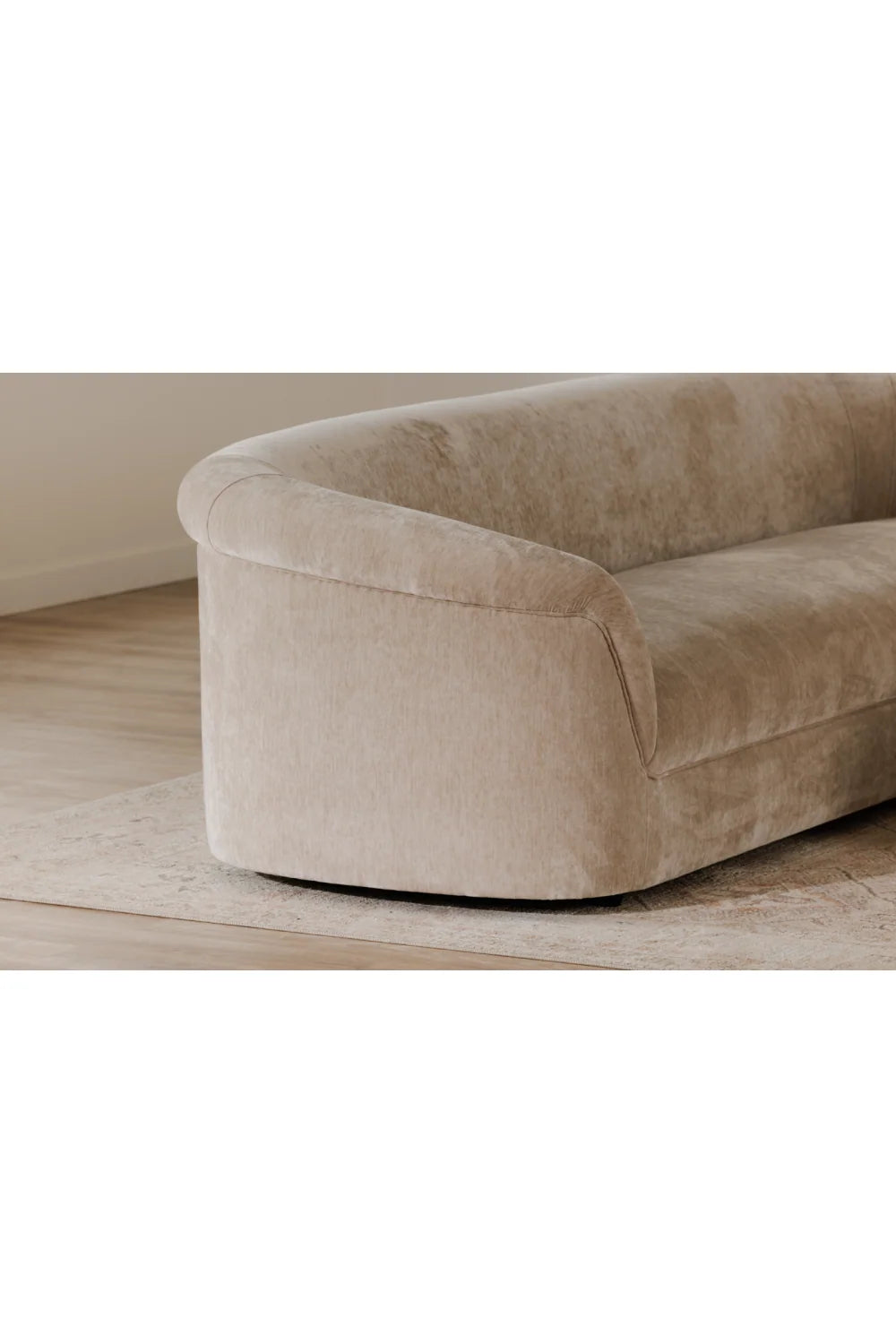Luxury Thora Velvet Sofa Modern Italian Style for Villa