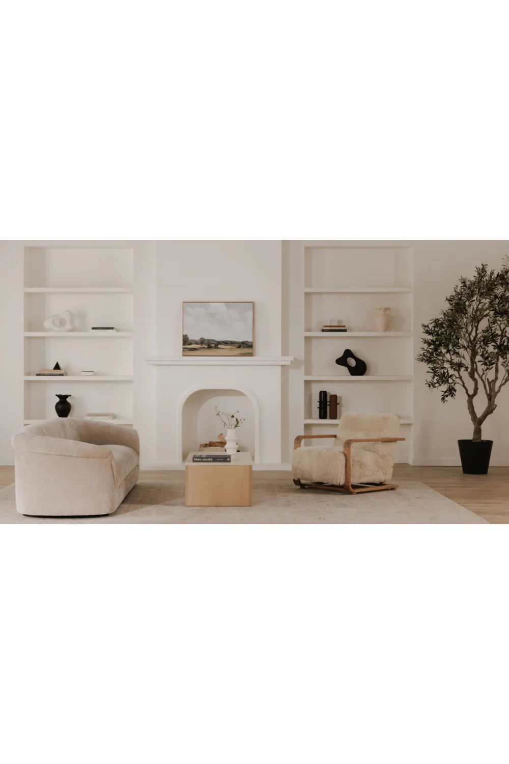 Luxury Thora Velvet Sofa Modern Italian Style for Villa
