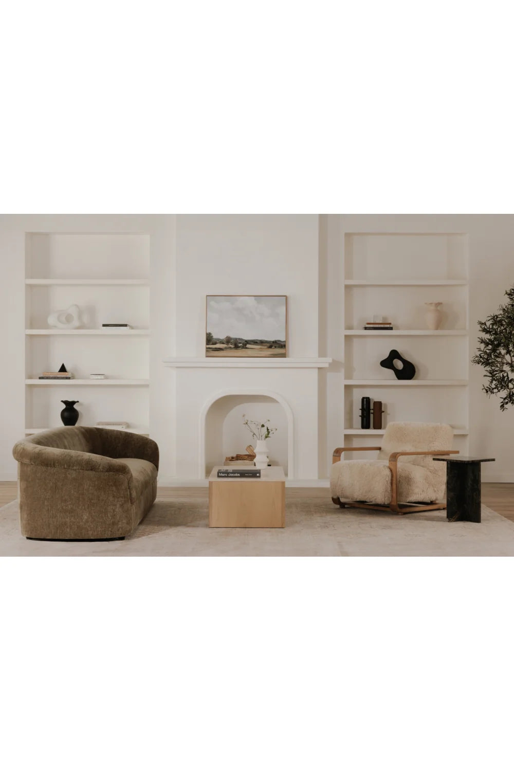 Luxury Thora Velvet Sofa Modern Italian Style for Villa