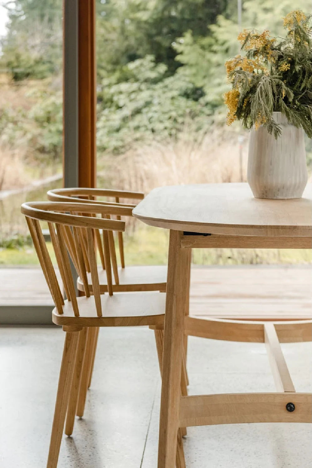 Luxury Trie Oak Oval Dining Table Modern Italian Style for Villa
