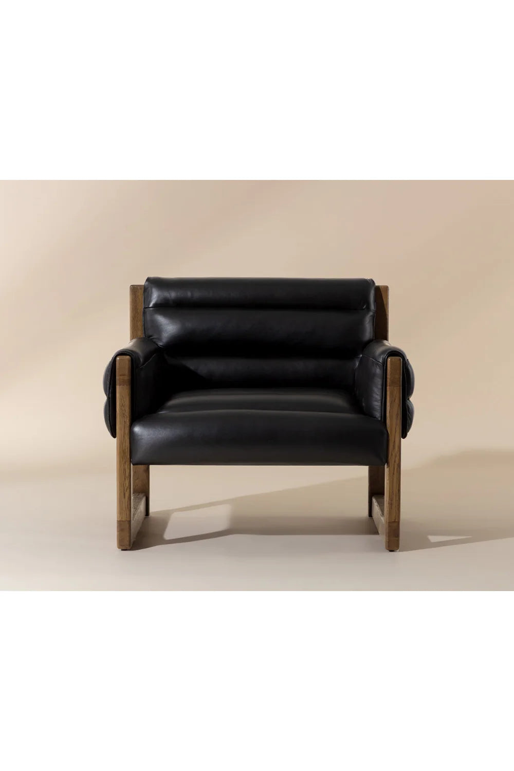 Luxury Tufted Black Leather Lounge Chair Modern Italian Style for Villa