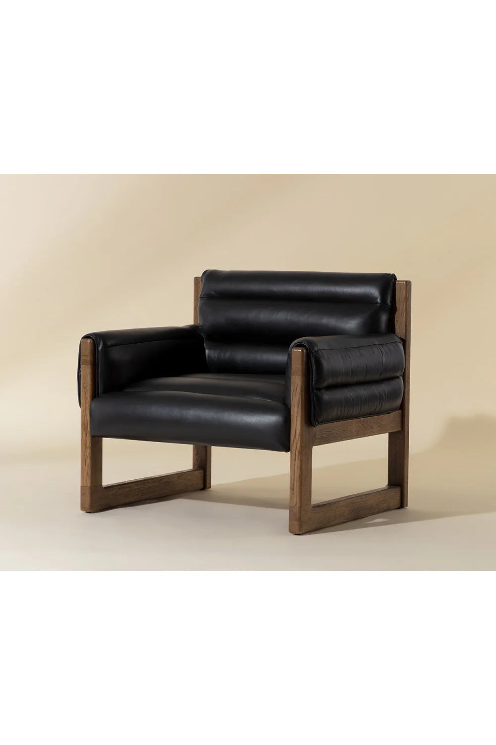 Luxury Tufted Black Leather Lounge Chair Modern Italian Style for Villa