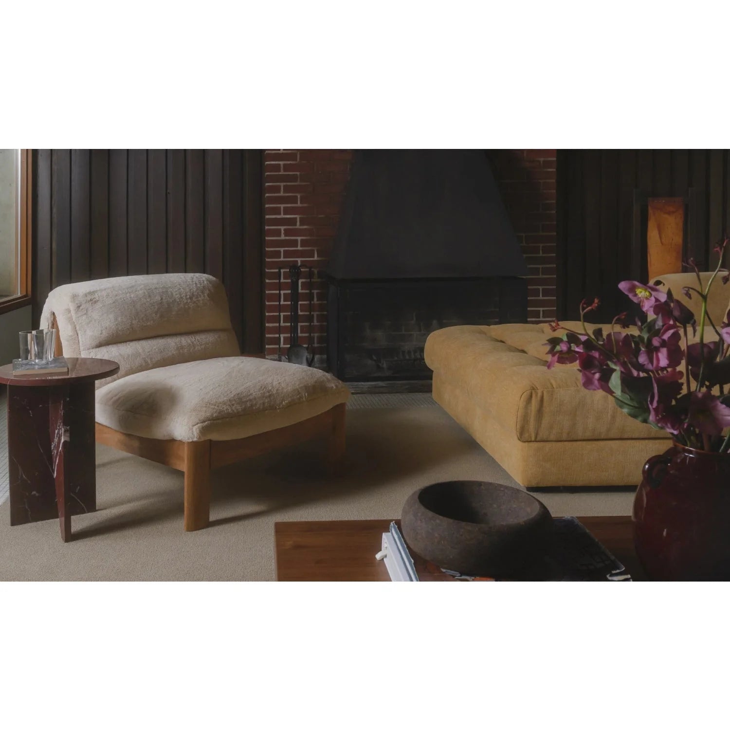 Luxury Tufted Low Back Lounge Chair European Style for Villa