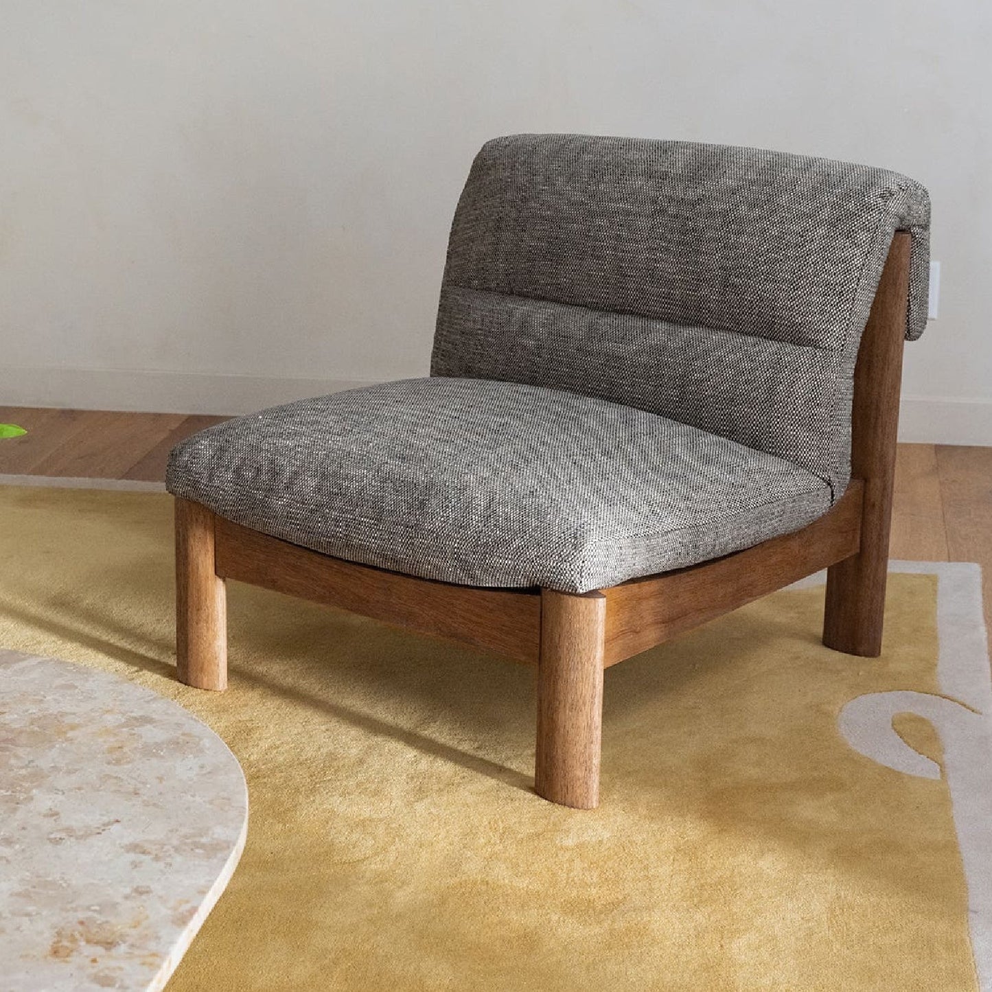 Luxury Tufted Low Back Lounge Chair European Style for Villa