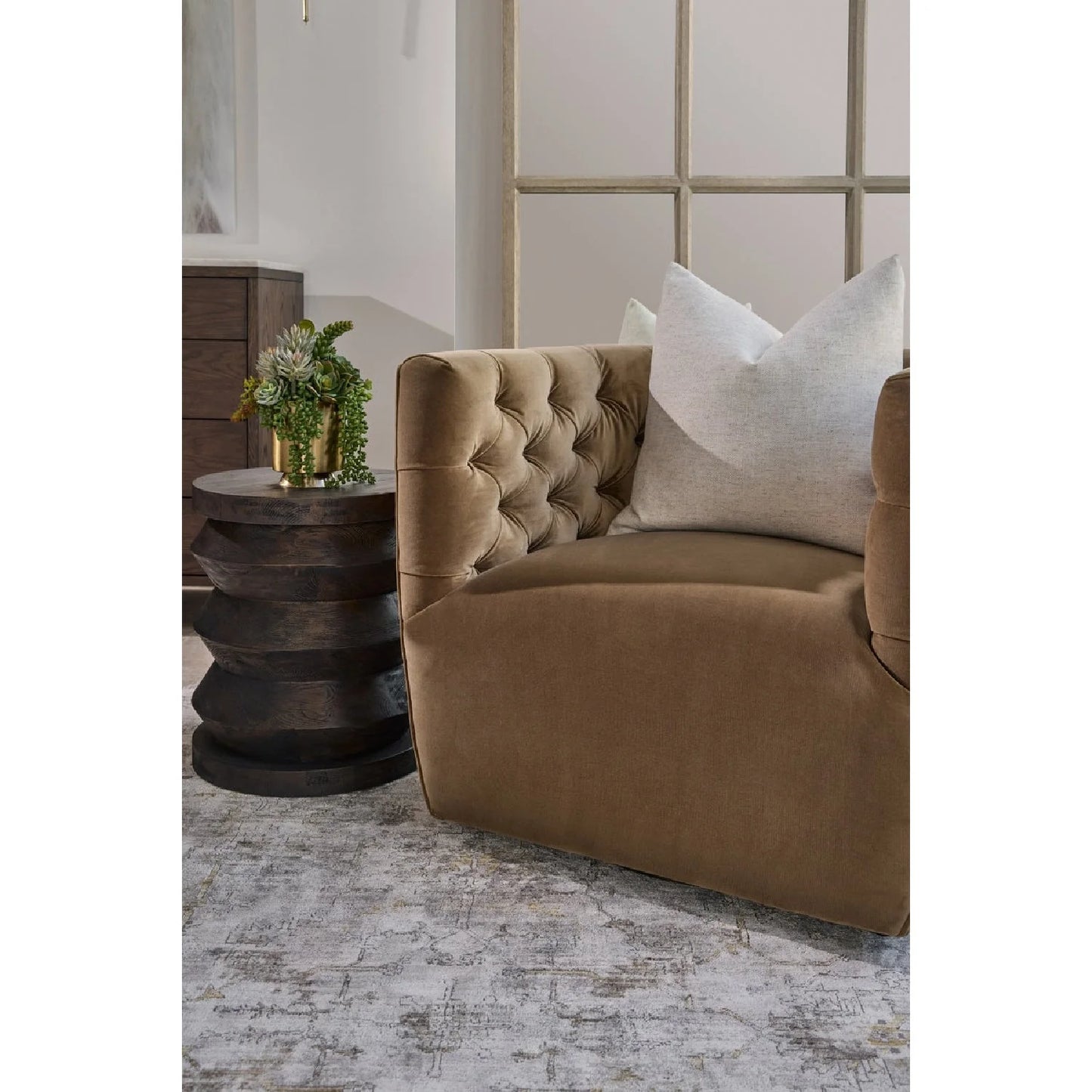 Luxury Tufted Swivel Club Chair Modern Italian Style for Villa