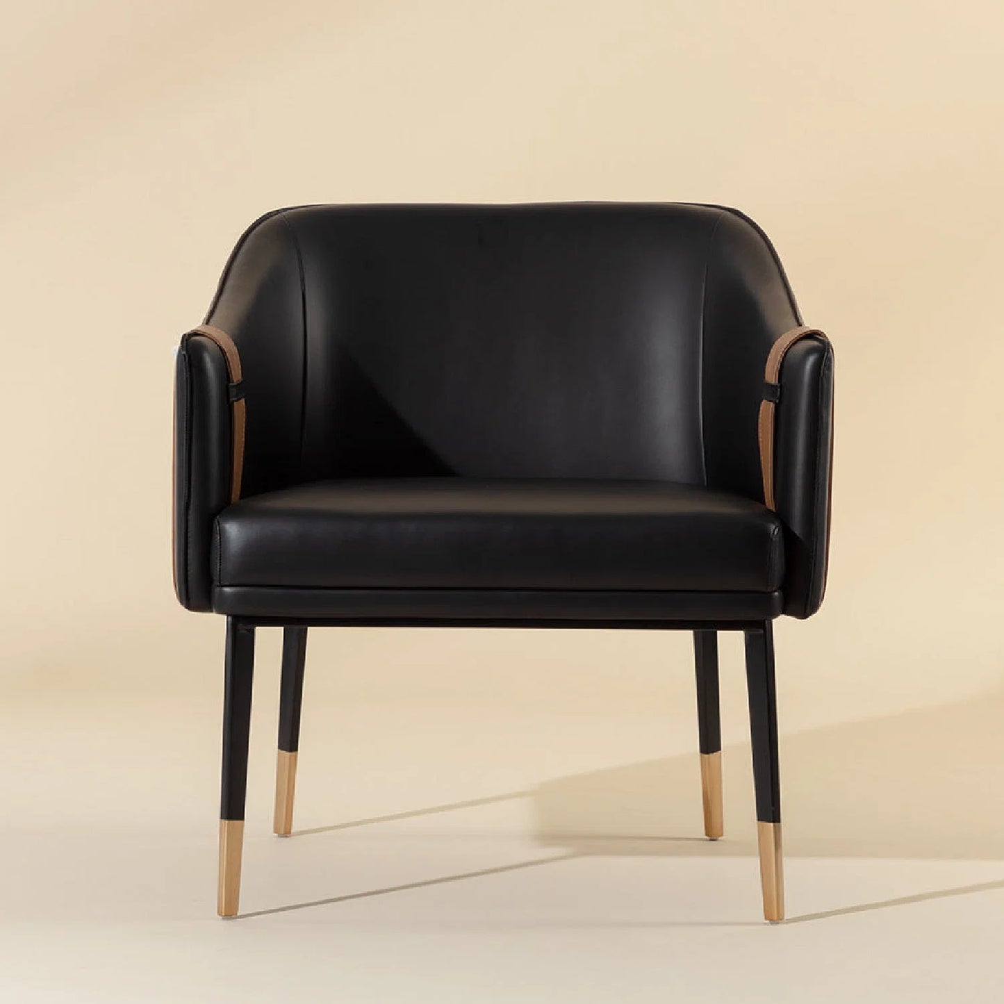Luxury Two-Tone Leather Lounge Chair Modern Italian Style for Villa