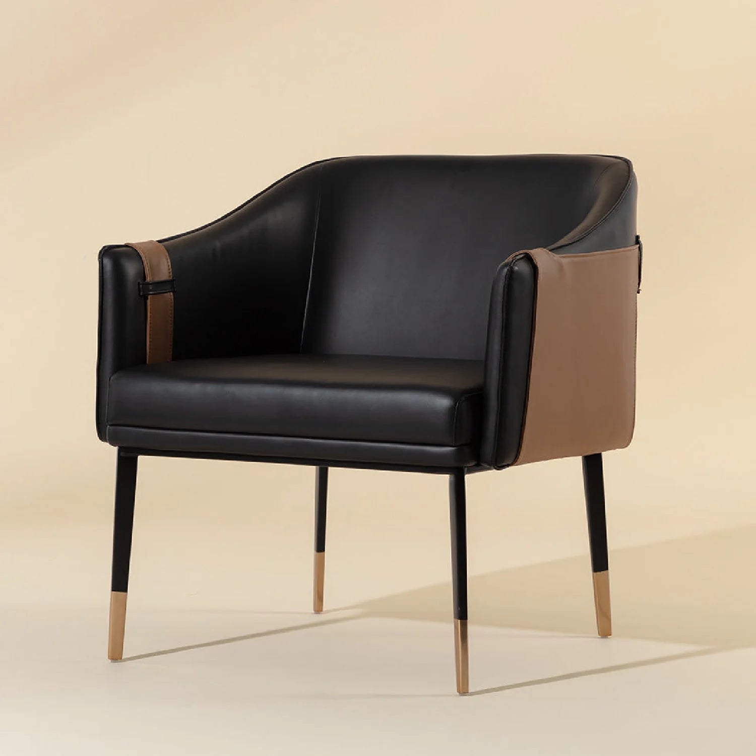 Luxury Two-Tone Leather Lounge Chair Modern Italian Style for Villa