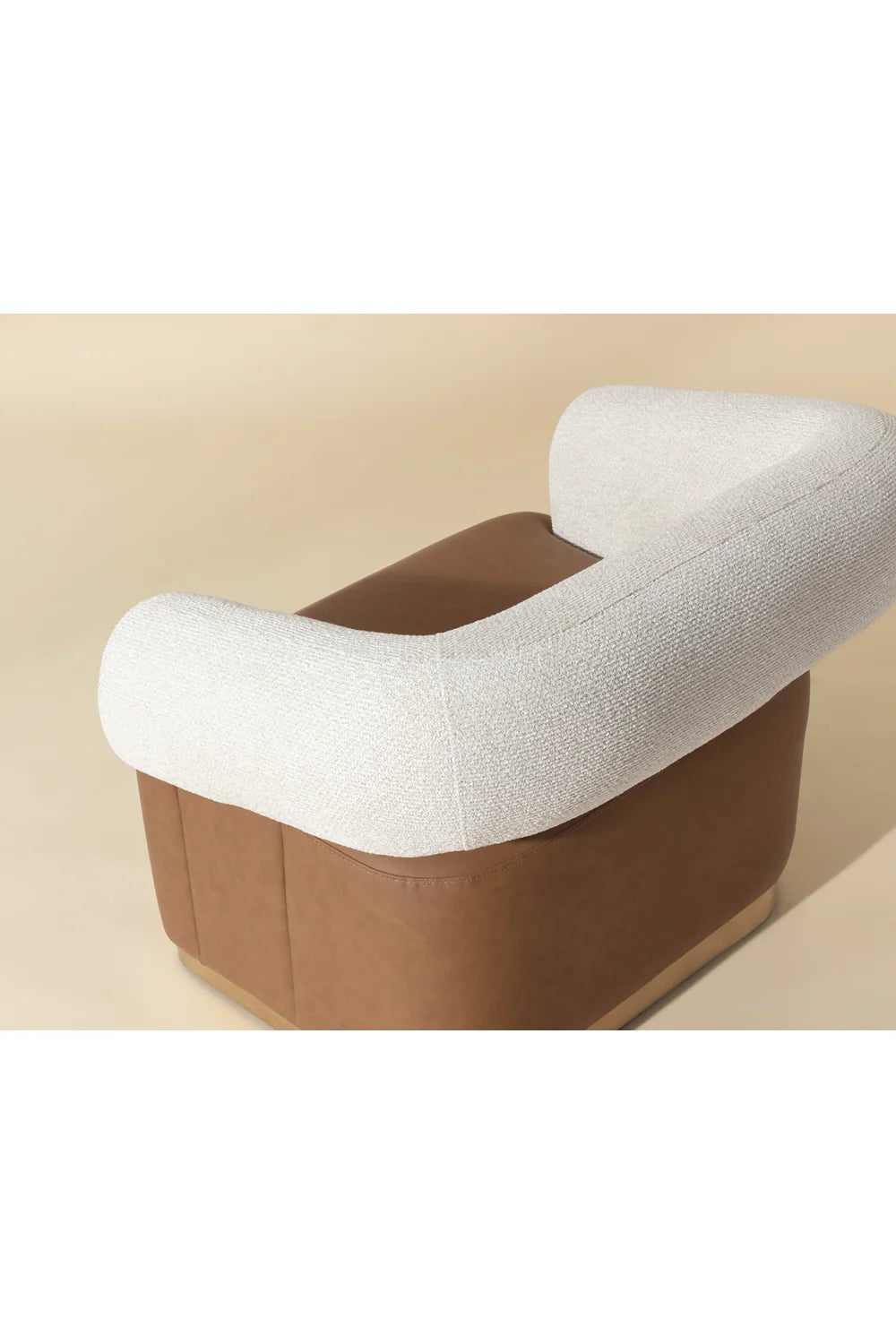 Luxury Two-Toned Swivel Lounge Chair Modern Italian Style for Villa