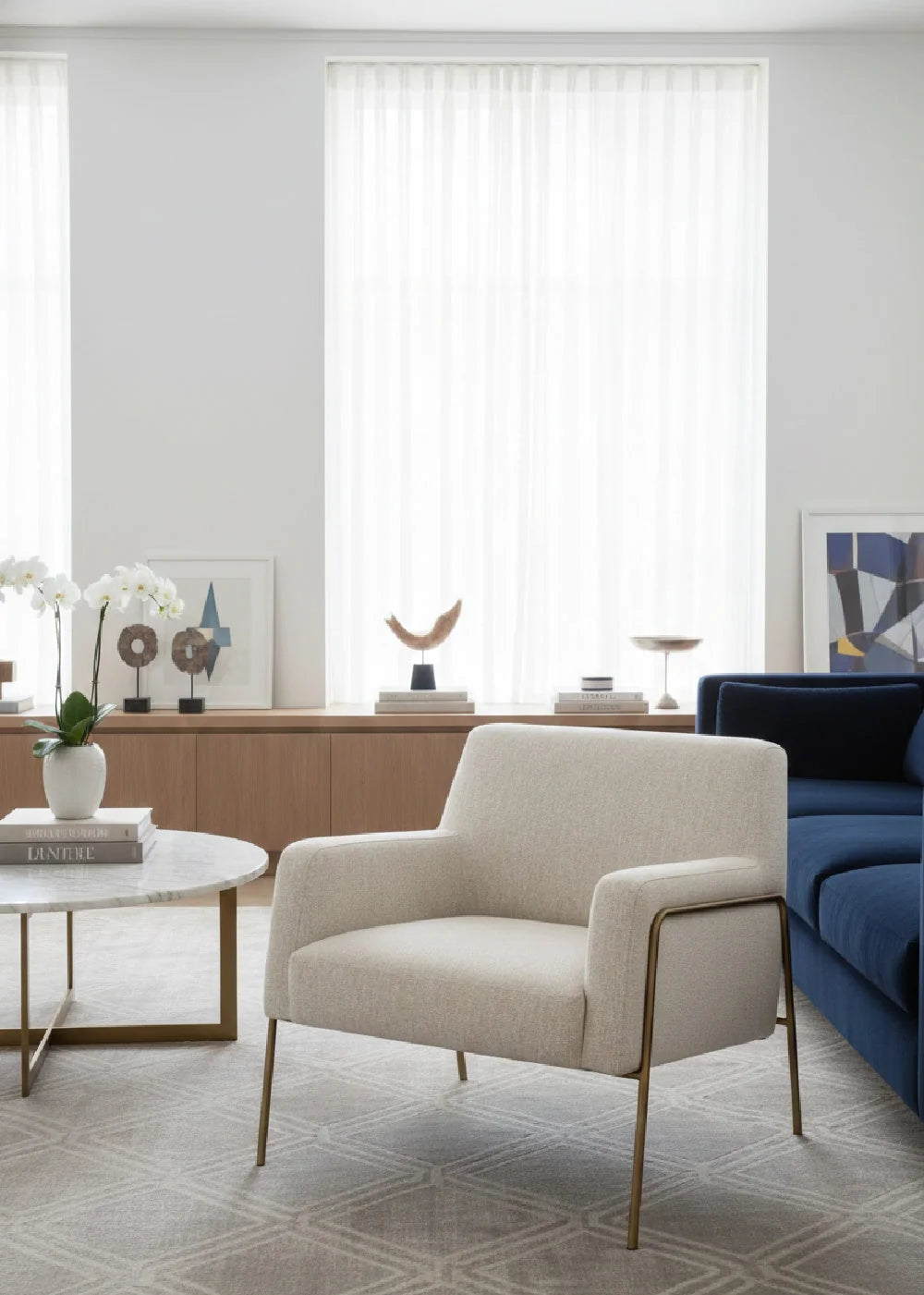 Luxury Upholstered Armchair Modern Italian Style for Villa